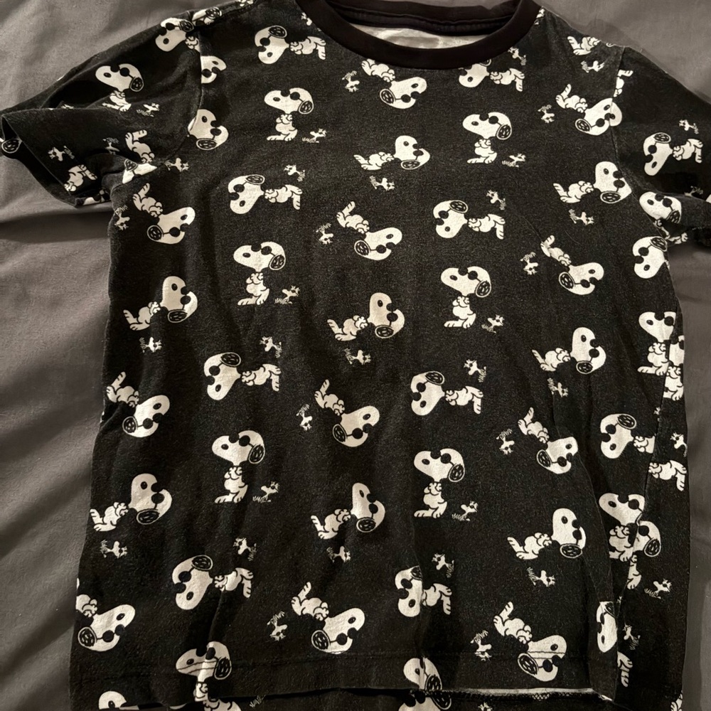 Old Navy Black and White Mickey Mouse Short Sleeve Tee